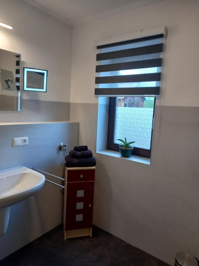 Cafe Und Pension Ringer Vilseck Экстерьер фото