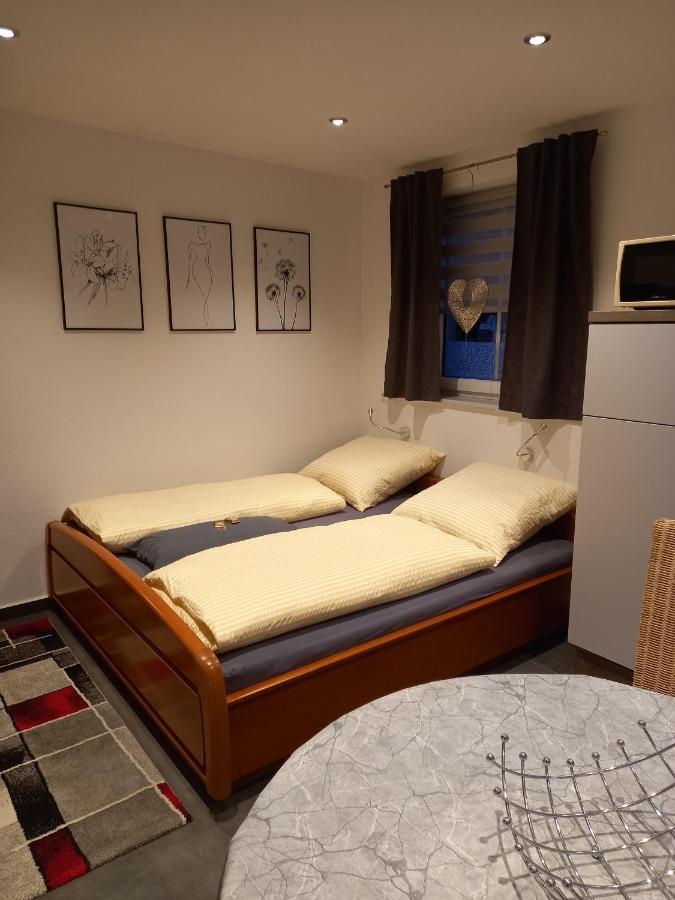 Cafe Und Pension Ringer Vilseck Экстерьер фото