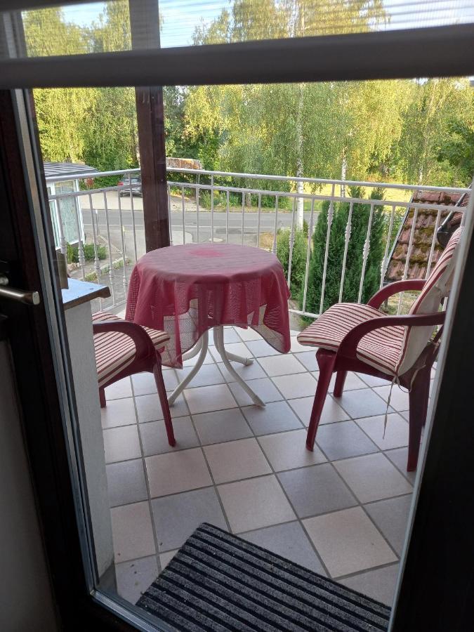 Cafe Und Pension Ringer Vilseck Экстерьер фото